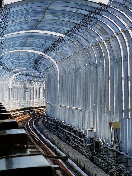 电子的轨道是什么形状的?