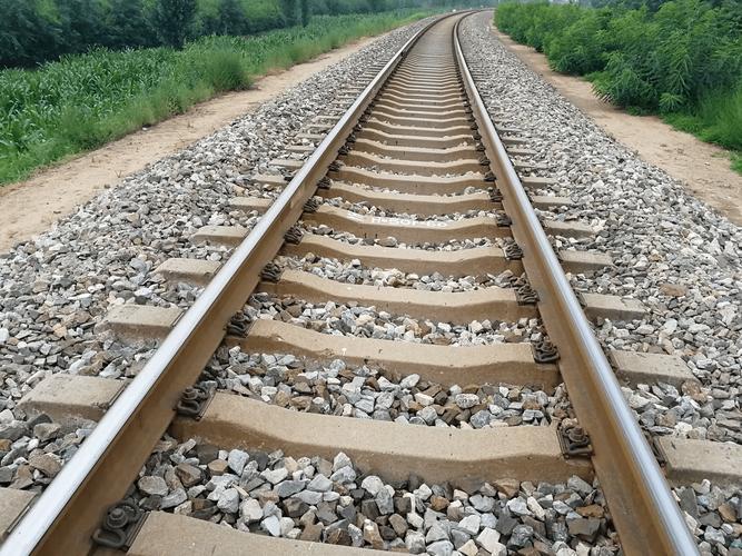 轨道是什么意思 轨道是什么意思