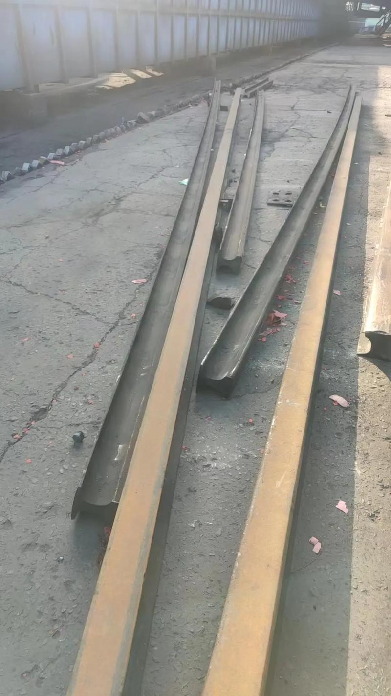 60钢轨详细尺寸 60钢轨详细尺寸